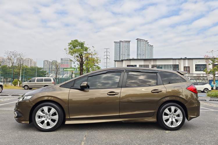 Used Honda Jade 2014 1.8L Automatic Comfort Elite Version 5 Seats Exterior 4