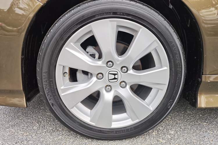 Used Honda Jade 2014 1.8L Automatic Comfort Elite Version 5 Seats Exterior 7