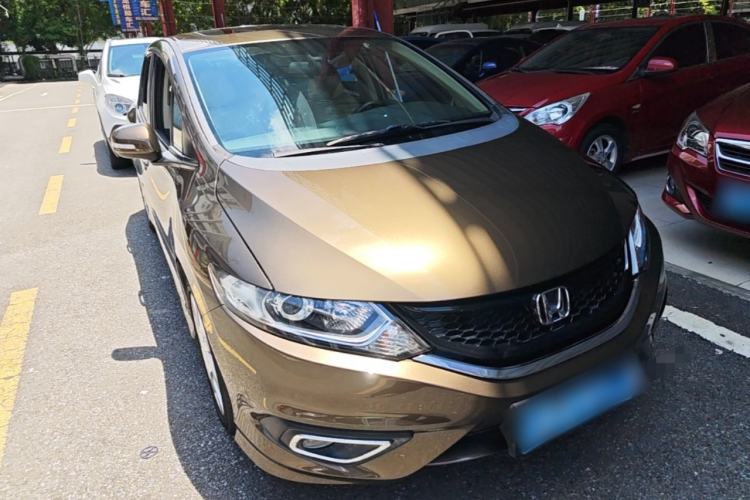 Used Honda Jade 2014 1.8L Automatic Comfort Elite Version 5 Seats Front Right 45 Deg