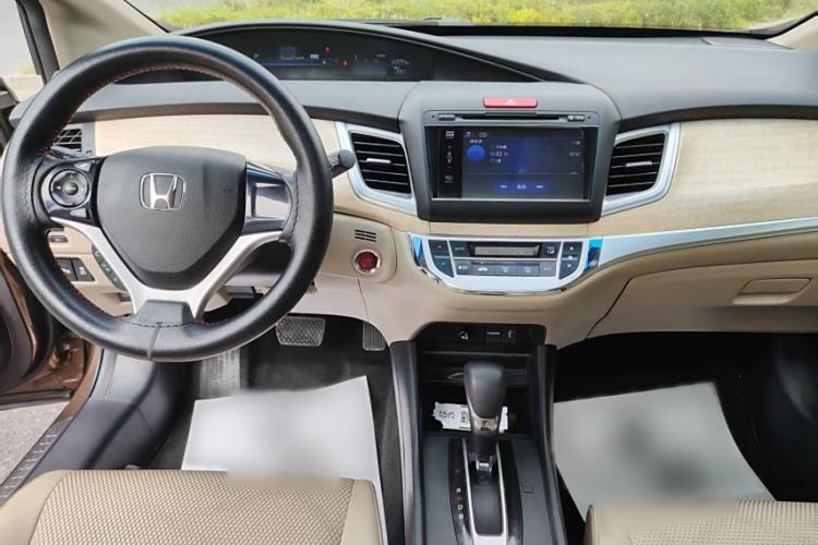 Used Honda Jade 2014 1.8L Automatic Comfort Elite Version 5 Seats Interior 1