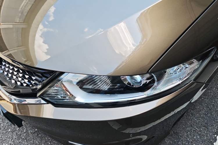 Used Honda Jade 2014 1.8L Automatic Comfort Elite Version 5 Seats Left Front Headlight
