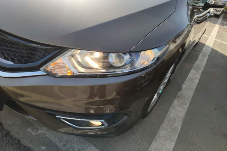 Used Honda Jade 2014 1.8L CVT Luxury Edition 5 seats Left Front Headlight