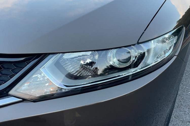 Used Honda Jade 2014 1.8L CVT Luxury Edition 5 seats Left Front Headlight
