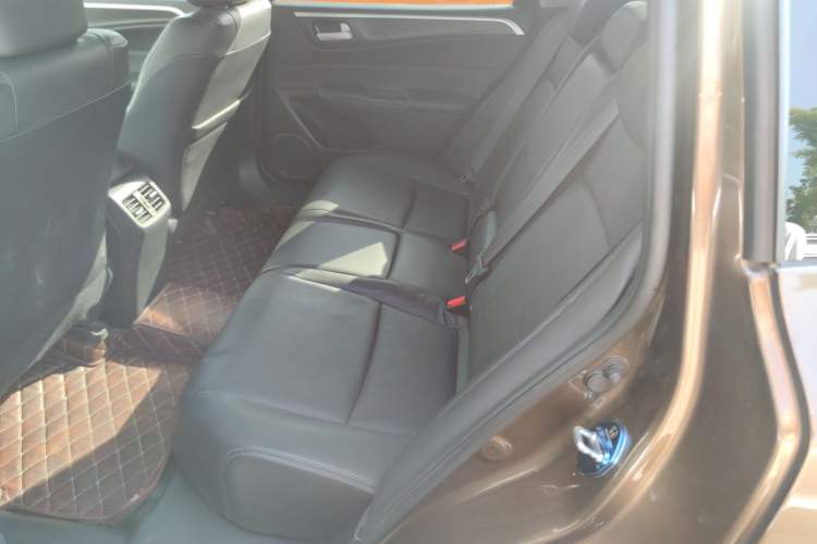 Used Honda Jade 2014 1.8L CVT Luxury Edition 5 seats Left Rear Seat