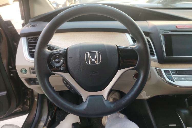 Used Honda Jade 2014 1.8L Automatic Comfort Elite Version 5 Seats Steering Wheel