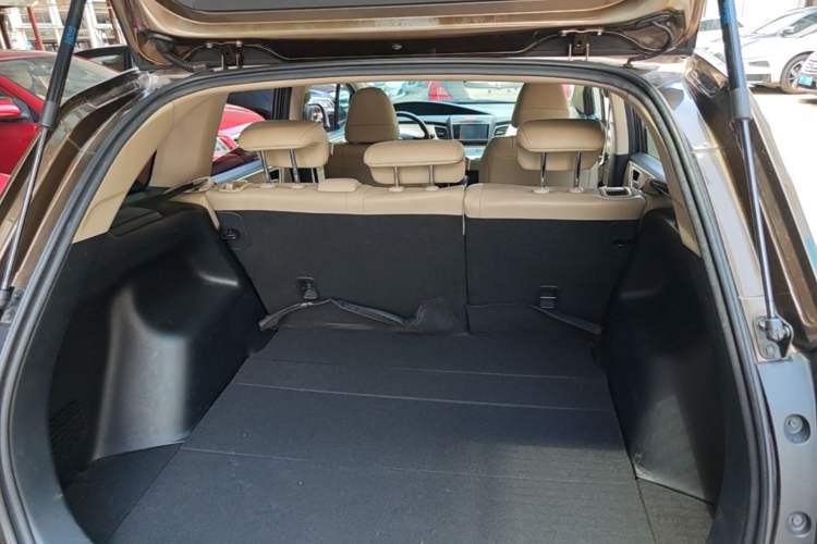Used Honda Jade 2014 1.8L Automatic Comfort Elite Version 5 Seats Trunk