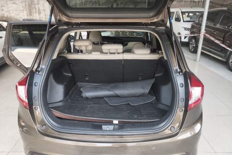 Used Honda Jade 2014 1.8L Automatic Comfort Elite Version 5 Seats Trunk