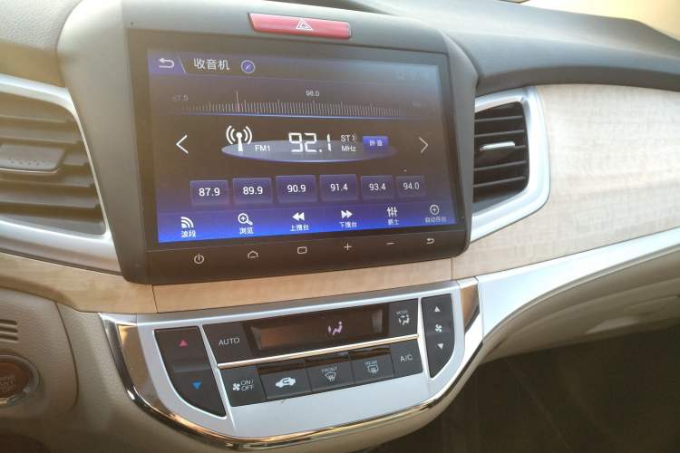Used Honda Jade 2014 1.8L Automatic Comfort Elite Version 5 Seats Audio And AC Panel