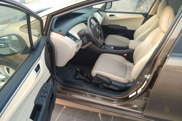 Used Honda Jade 2014 1.8L Automatic Comfort Elite Version 5 Seats Driver Seat