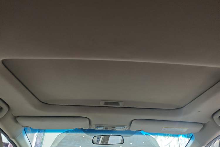 Used Honda Jade 2014 1.8L Automatic Comfort Elite Version 5 Seats Headliner