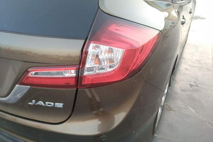Used Honda Jade 2014 1.8L Automatic Comfort Elite Version 5 Seats Right Rear Taillight