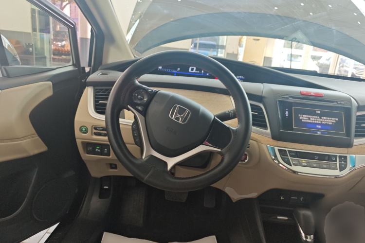 Used Honda Jade 2014 1.8L Automatic Comfort Elite Version 5 Seats Steering Wheel
