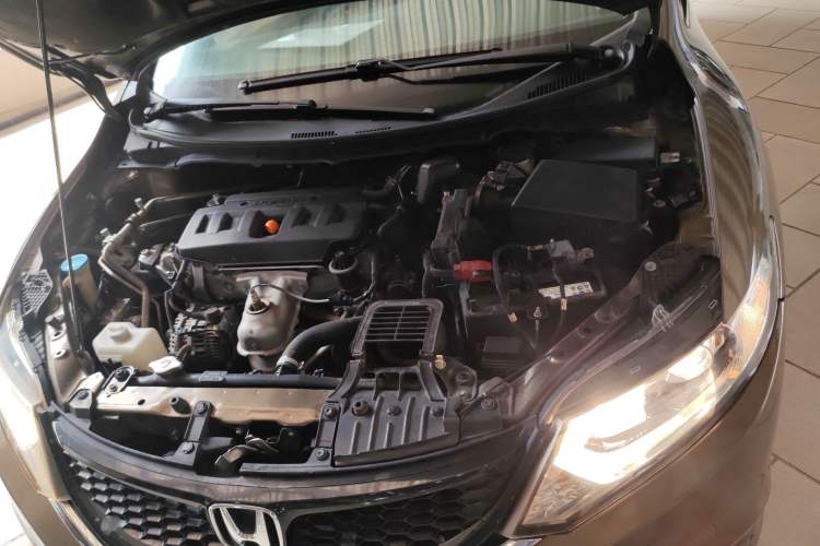Used Honda Jade 2014 1.8L Automatic Comfort Elite Version 5 Seats Engine Bay
