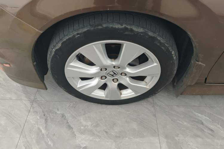 Used Honda Jade 2014 1.8L Automatic Comfort Elite Version 5 Seats Exterior 2