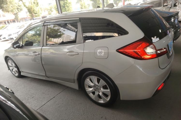 Used Honda Jade 2014 1.8L Automatic Comfort Elite Version 5 Seats Exterior 3