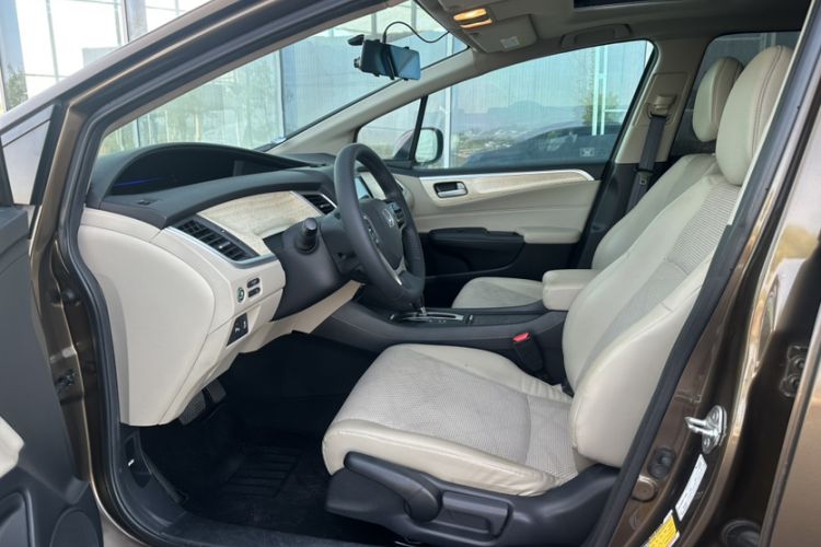 Used Honda Jade 2014 1.8L Automatic Comfort Elite Version 5 Seats Exterior 5
