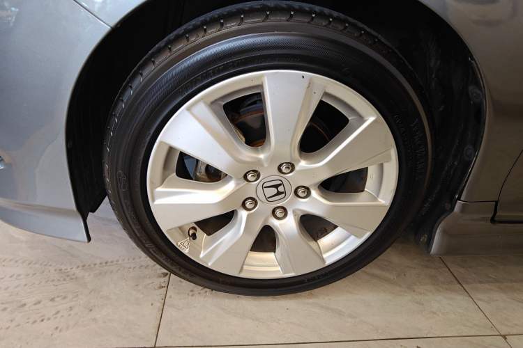 Used Honda Jade 2014 1.8L Automatic Comfort Elite Version 5 Seats Exterior 7
