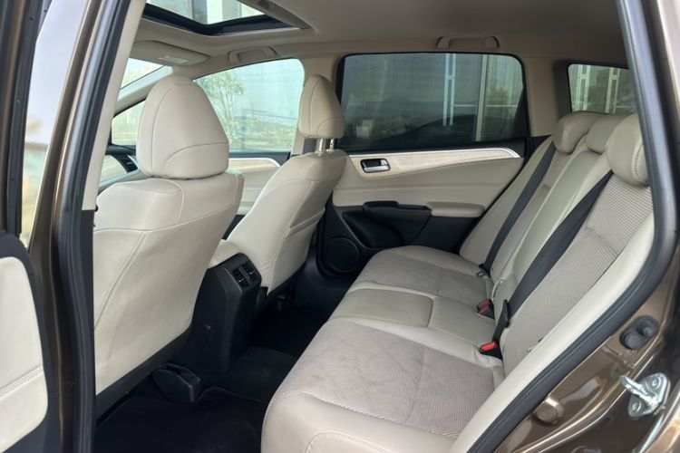 Used Honda Jade 2014 1.8L Automatic Comfort Elite Version 5 Seats Exterior 7