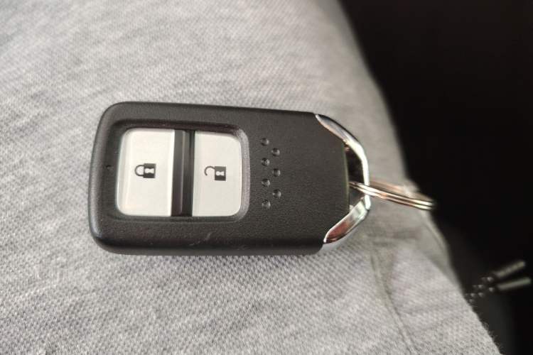 Used Honda Jade 2014 1.8L Automatic Comfort Elite Version 5 Seats Interior 1