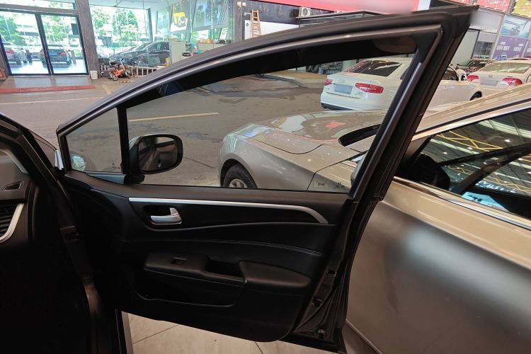Used Honda Jade 2014 1.8L Automatic Comfort Elite Version 5 Seats Interior 5