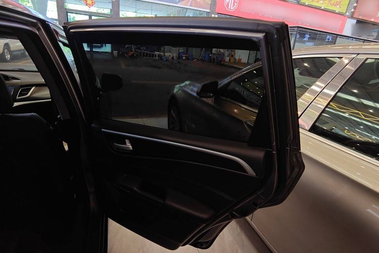 Used Honda Jade 2014 1.8L Automatic Comfort Elite Version 5 Seats Interior 6