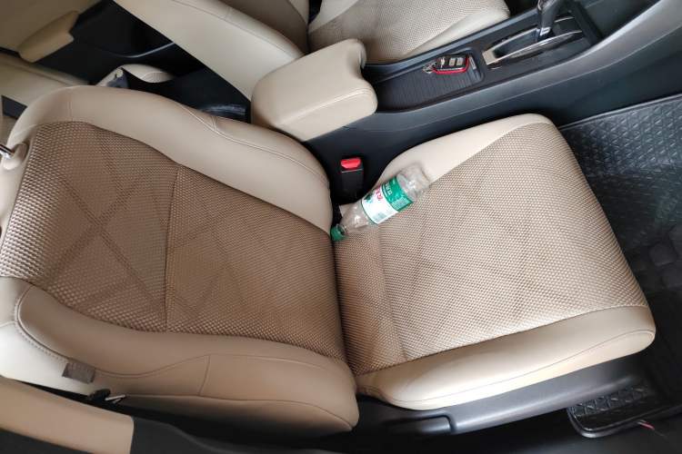 Used Honda Jade 2014 1.8L Automatic Comfort Elite Version 5 Seats Right Front Seat