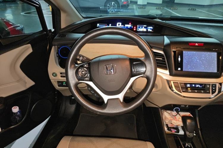 Used Honda Jade 2014 1.8L Automatic Comfort Elite Version 5 Seats Steering Wheel