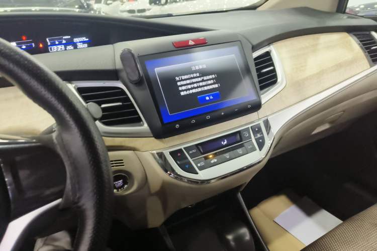 Used Honda Jade 2014 1.8L Automatic Comfort Elite Version 5 Seats Audio And AC Panel
