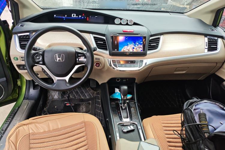 Used Honda Jade 2014 1.8L Automatic Comfort Elite Version 5 Seats Center Console