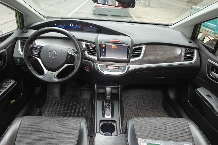 Used Honda Jade 2014 1.8L Automatic Comfort Elite Version 5 Seats Center Console