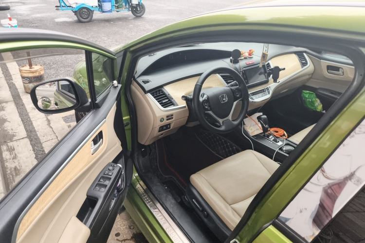Used Honda Jade 2014 1.8L CVT Luxury Edition 5 seats Driver Seat