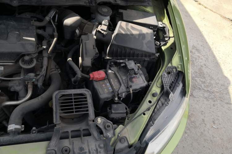 Used Honda Jade 2014 1.8L CVT Luxury Edition 5 seats Engine Bay Left