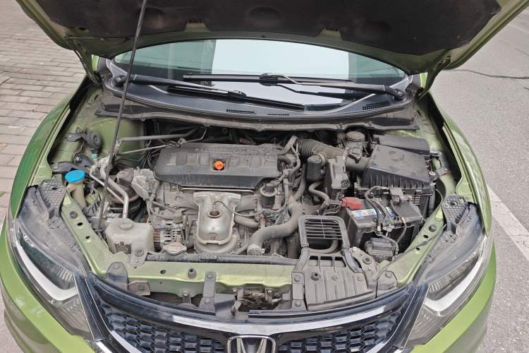 Used Honda Jade 2014 1.8L Automatic Comfort Elite Version 5 Seats Engine Bay
