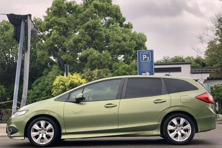 Used Honda Jade 2014 1.8L Automatic Comfort Elite Version 5 Seats Exterior 3