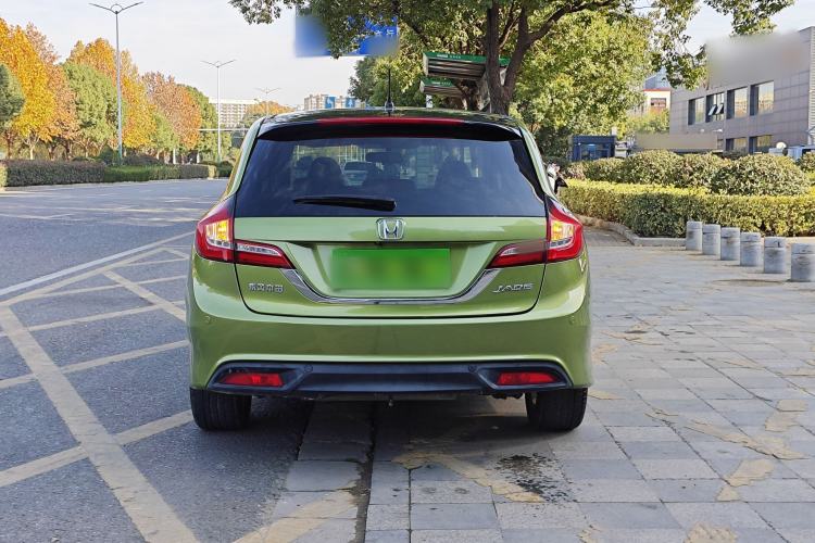 Used Honda Jade 2014 1.8L Automatic Comfort Elite Version 5 Seats Exterior 4