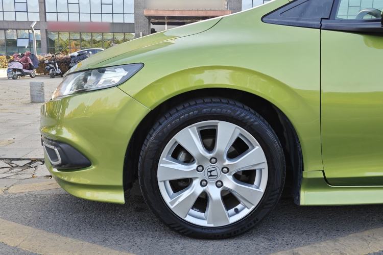 Used Honda Jade 2014 1.8L Automatic Comfort Elite Version 5 Seats Exterior 6