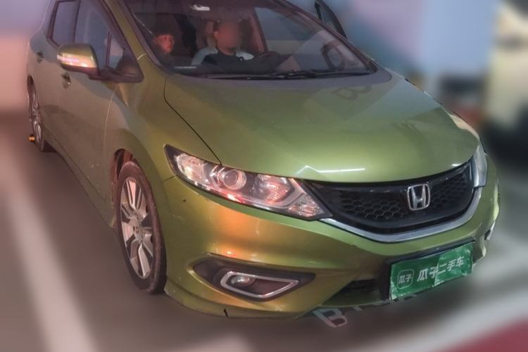 Used Honda Jade 2014 1.8L Automatic Comfort Elite Version 5 Seats Front Right 45 Deg