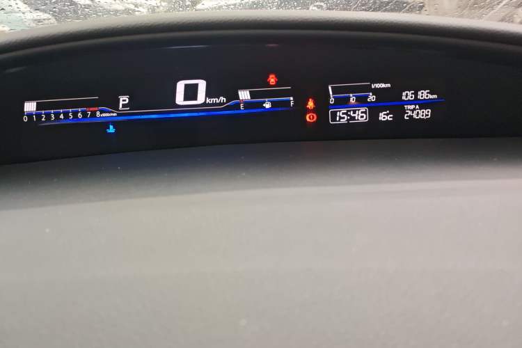 Used Honda Jade 2014 1.8L Automatic Comfort Elite Version 5 Seats Instrument Cluster