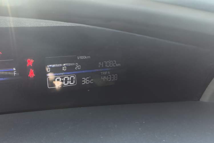 Used Honda Jade 2014 1.8L Automatic Comfort Elite Version 5 Seats Interior 3