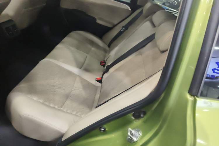 Used Honda Jade 2014 1.8L Automatic Comfort Elite Version 5 Seats Interior 4