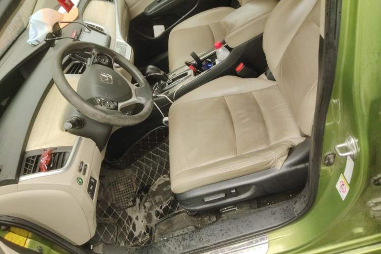 Used Honda Jade 2014 1.8L CVT Luxury Edition 5 seats Left Front Seat
