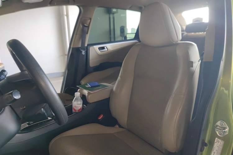 Used Honda Jade 2014 1.8L Automatic Comfort Elite Version 5 Seats Left Front Seat