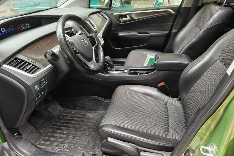 Used Honda Jade 2014 1.8L Automatic Comfort Elite Version 5 Seats Left Front Seat