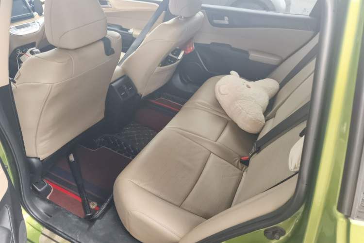 Used Honda Jade 2014 1.8L CVT Luxury Edition 5 seats Left Rear Seat