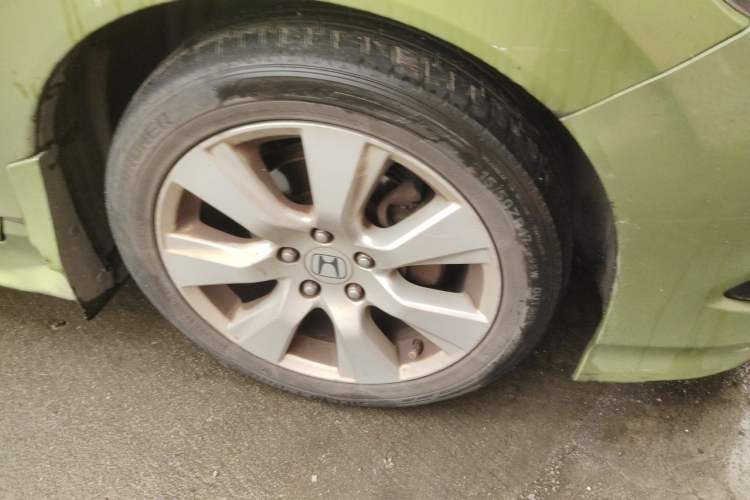 Used Honda Jade 2014 1.8L CVT Luxury Edition 5 seats Right Front Wheel Hub