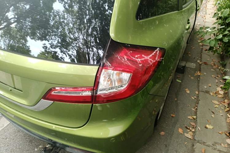 Used Honda Jade 2014 1.8L Automatic Comfort Elite Version 5 Seats Right Rear Taillight