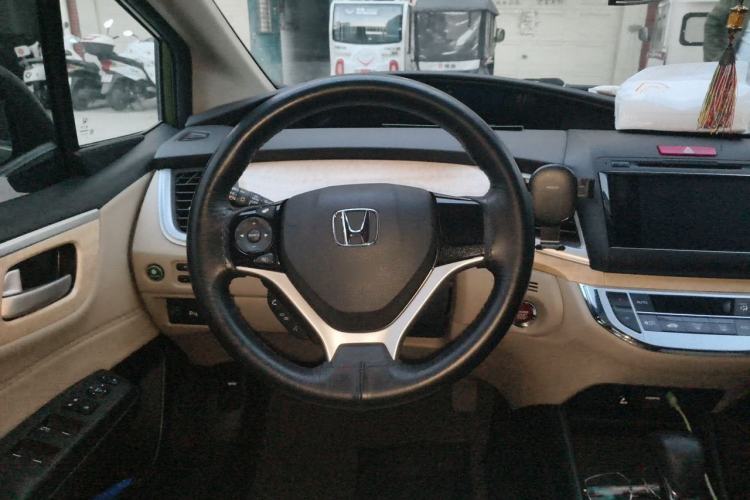 Used Honda Jade 2014 1.8L Automatic Comfort Elite Version 5 Seats Steering Wheel