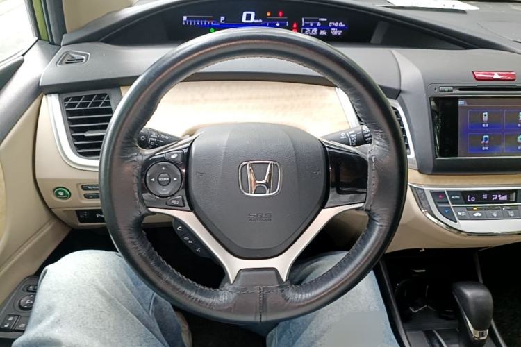 Used Honda Jade 2014 1.8L Automatic Comfort Elite Version 5 Seats Steering Wheel