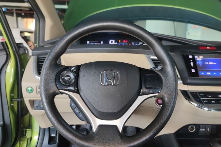 Used Honda Jade 2014 1.8L Automatic Comfort Elite Version 5 Seats Steering Wheel