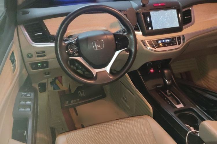 Used Honda Jade 2014 1.8L Automatic Comfort Elite Version 5 Seats Steering Wheel